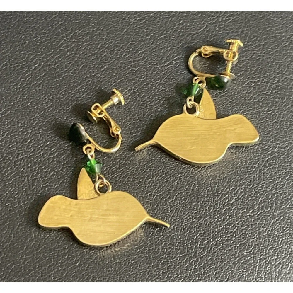 Enamel Hummingbird Dangle Earrings Screw Back Gold Tone Green Red Bird Jewelry - Picture 5 of 7